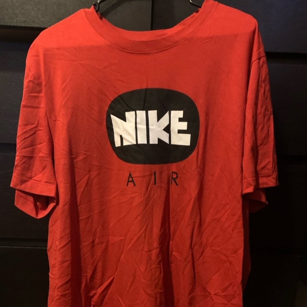 Red XL Nike Tee